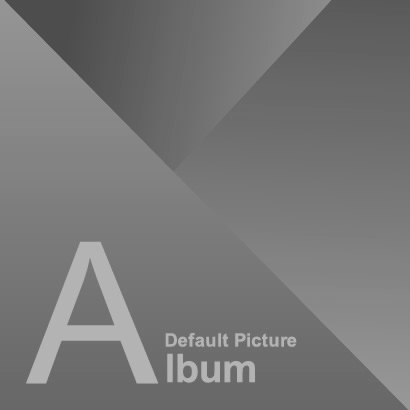 攝影的本質是捕捉光的藝術，所以曝光準確與否就成為了技術層面最核心的問題。曝光是相機把光記錄進感光媒體裡的過程。光有強有弱，所以通過準確的光圈，快門和感光度的組合而成像。而準確曝光存在不同的光圈、快門和感光度的組合，那正是攝影的藝術所在。大光圈減低景深突出主題，而小光圈增加景深。快的快門凝固精彩的一刻，慢的快門反之，通常慢快門增加一張相的動感，如流水，晚上的車流等等。當用慢快門時，常用三角架固定攝影設備以保圖像的清楚。